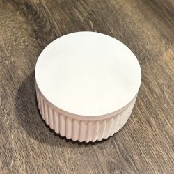 Schale mit Deckel (Rillenmuster)