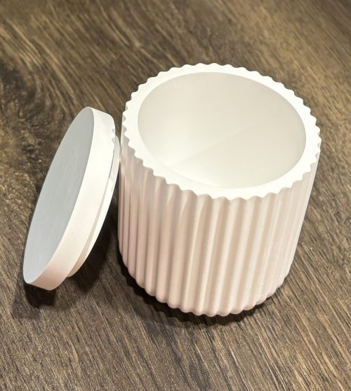 Schmale Dose mit Deckel und Rillenmuster – Bild 2